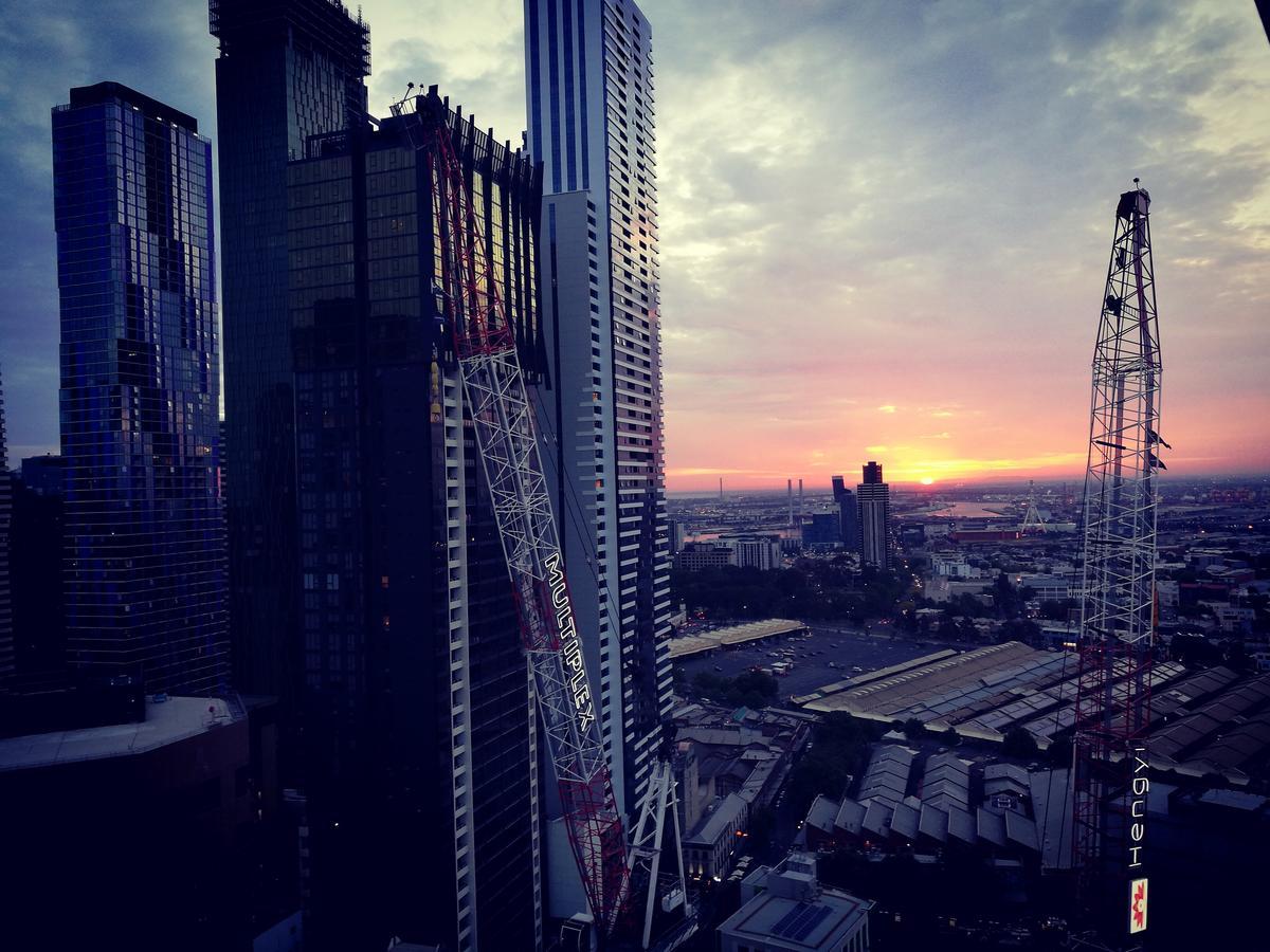Hfn Heart Of Melbourne Cbd Apartment Exterior photo