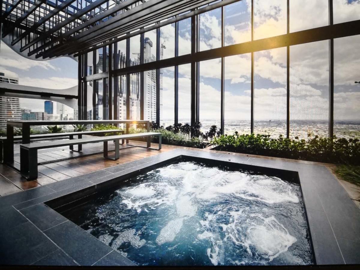Hfn Heart Of Melbourne Cbd Apartment Exterior photo
